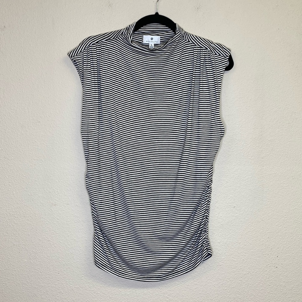 Socialite Mock Neck Sleeveless Knit Top NWT Size XL